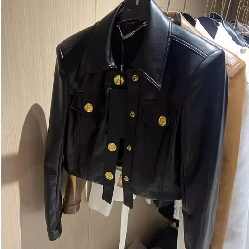 

Дизайнерская кожаная куртка, короткое пальто, женская новая весенне-осенняя женская одежда, кожаная куртка в американском стиле ретро с локомотивом, маленький мужчина