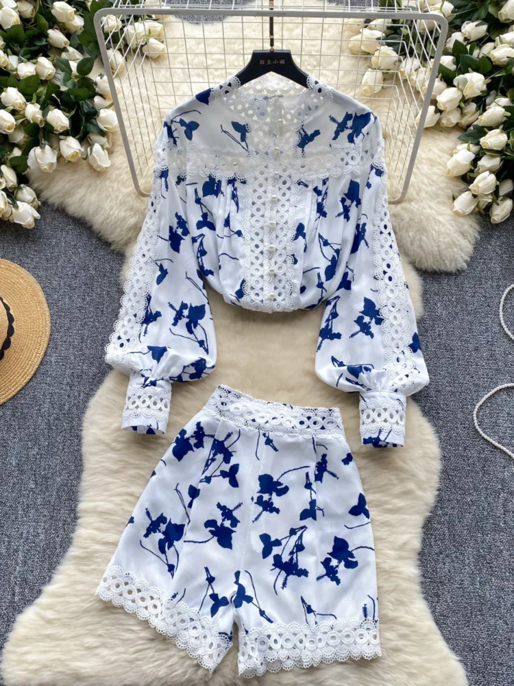 Spring Summer Vintage Two Piece Sets Women Hollow Lace Splicing Stand Collar Pearl Single Breasted Print Shirt+ Shorts Suits