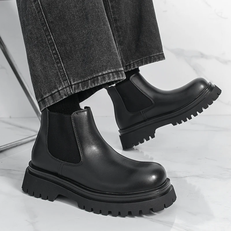 

Winter New Black Men Casual Leather Boots Branded Business Date Leather Boots Fashionable High Cut Thick Soled Comfortable Boots