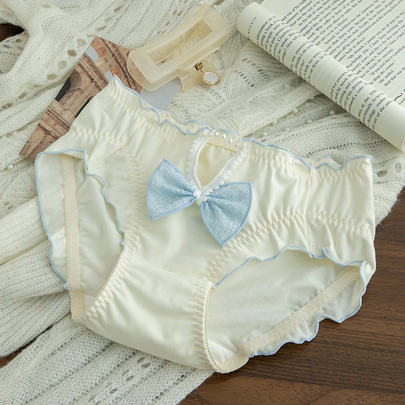 

Cream Colored Bow Cotton Underwear For Girls Briefs Japanese Love Sweet Cute Ruffled Pure Cotton Crotch Lolita Triangle Pants