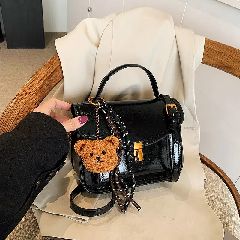 

Elegant European American Tote Bag Featuring Hand-Carry Design, Creative And Versatile For Summer Casual Occasions