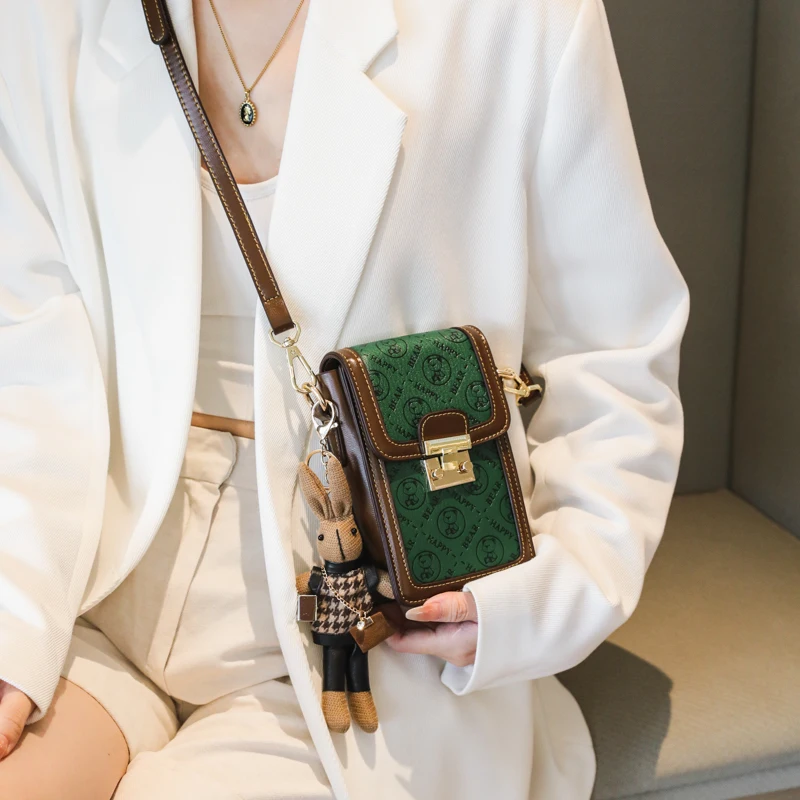 

Mobile Phone Bag 2026 New Vintage Green Crossbody Bag Popular Versatile One Shoulder Bag Fashionable Little Bear Bag Female