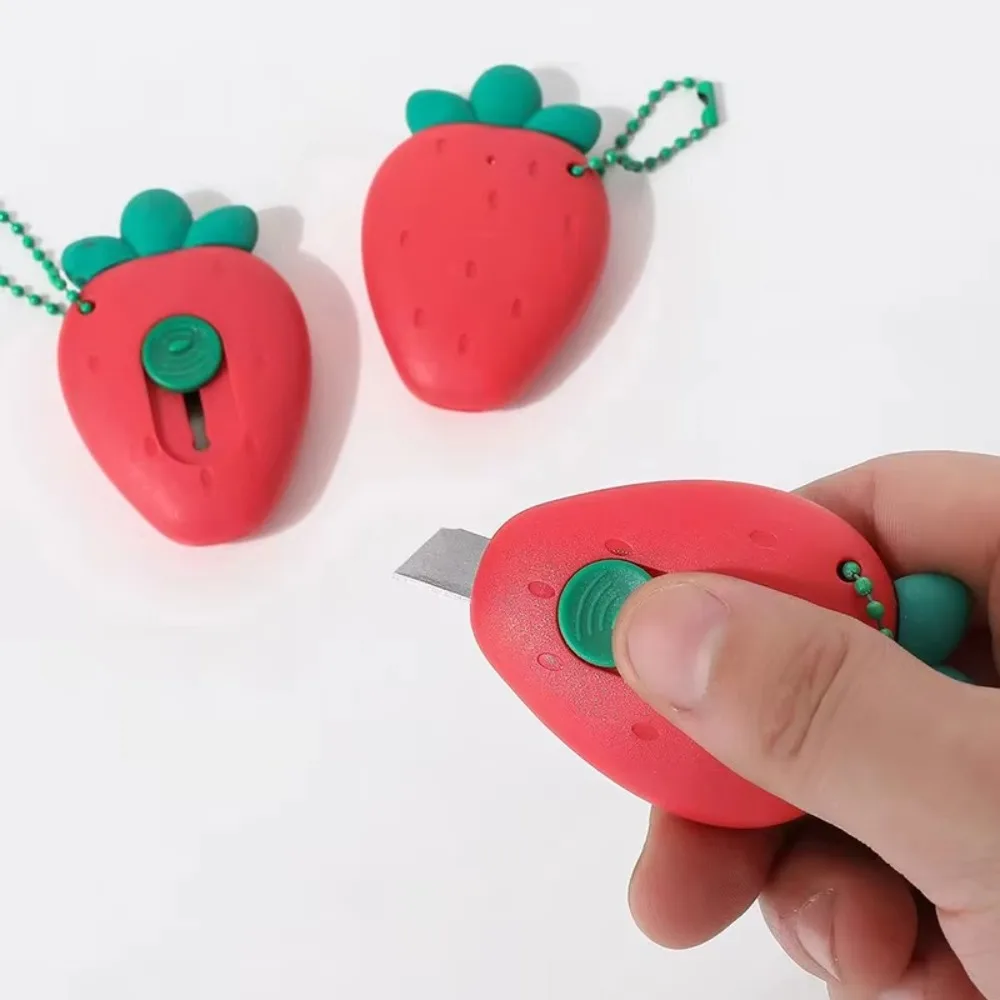 1PC Cartoon Strawberry Shaped Cutter Mini Portable Utility Cutter Retractable Plastic Art Cutter Creative Box Opener Stationery