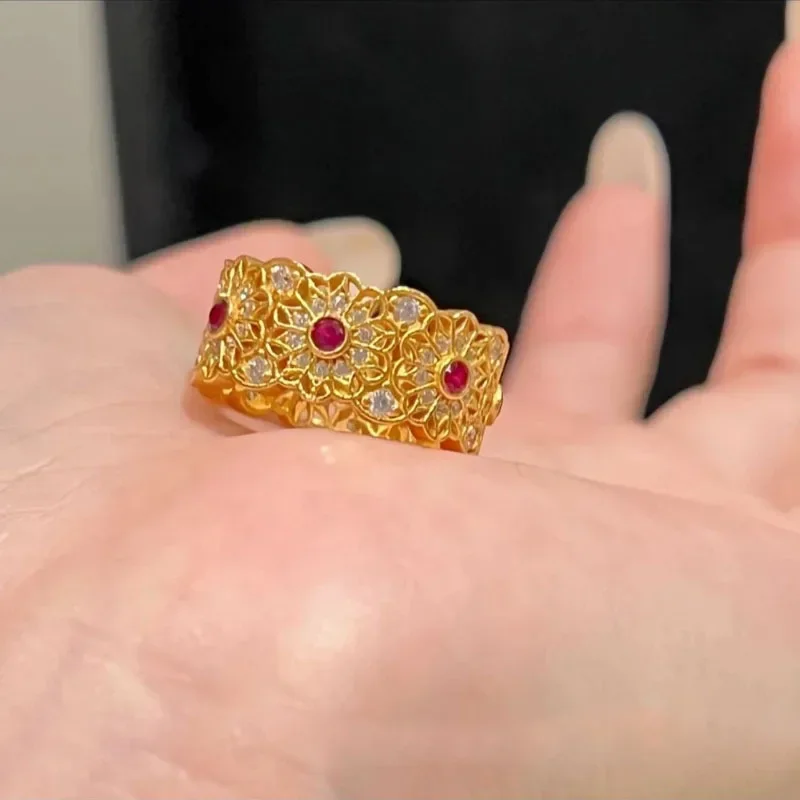 

Retro palace style hollow out lace micro inlaid ruby sunflower ring new in High quality chic rings for women wedding jewelry