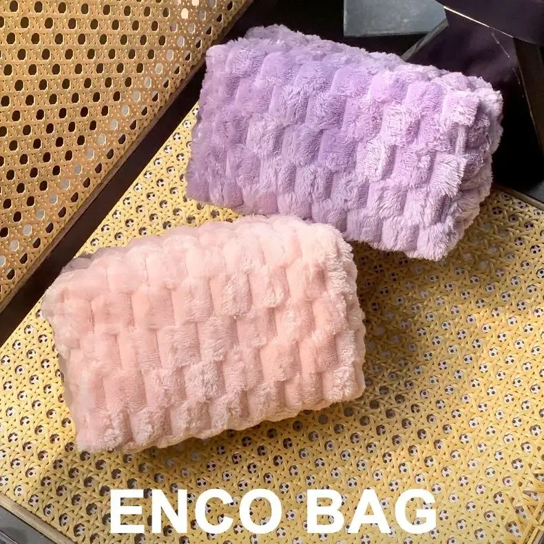 New plush chess and card grid cosmetic bag, star zipper, Korean versatile large-capacity ins toilet bag, high-end handbag, cosme