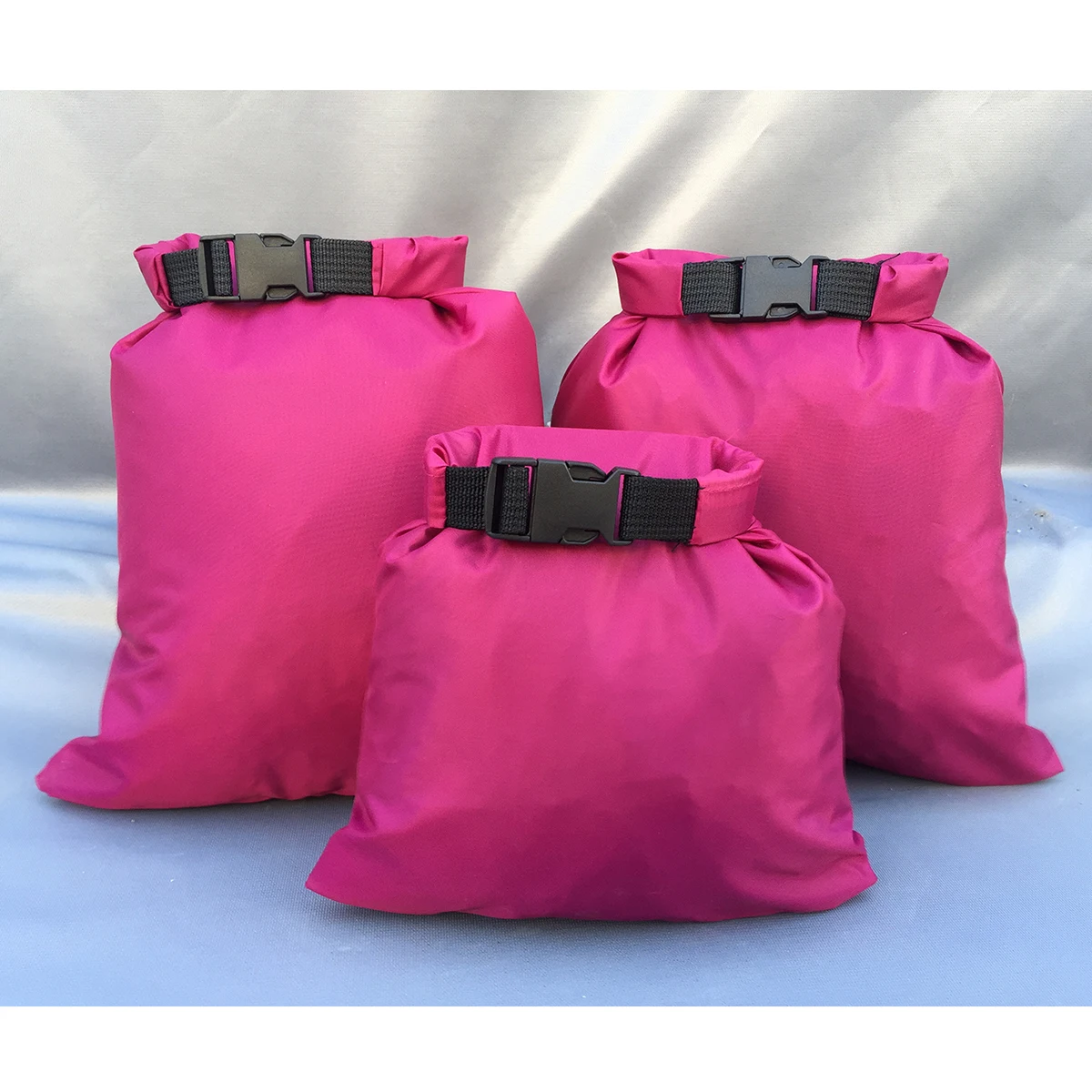 3 Buah Set Tas Kering Tahan Air 1.5L2.5L3.5L Penutup Gulung Lipat untuk Berkemah Berperahu Kayak Arung Jeram Memancing Luar Ruangan