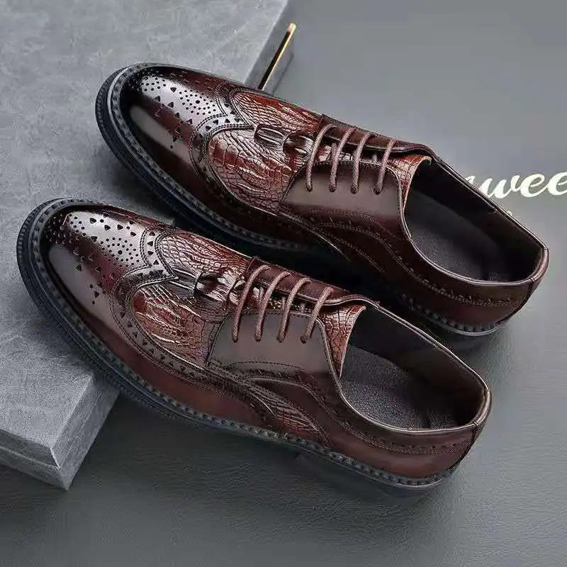 Men\'s Brogue Shoes Men Business Shoes Casual Formal Business leather Shoes Men brown Wedding Shoes Italian Dress banquet Shoes