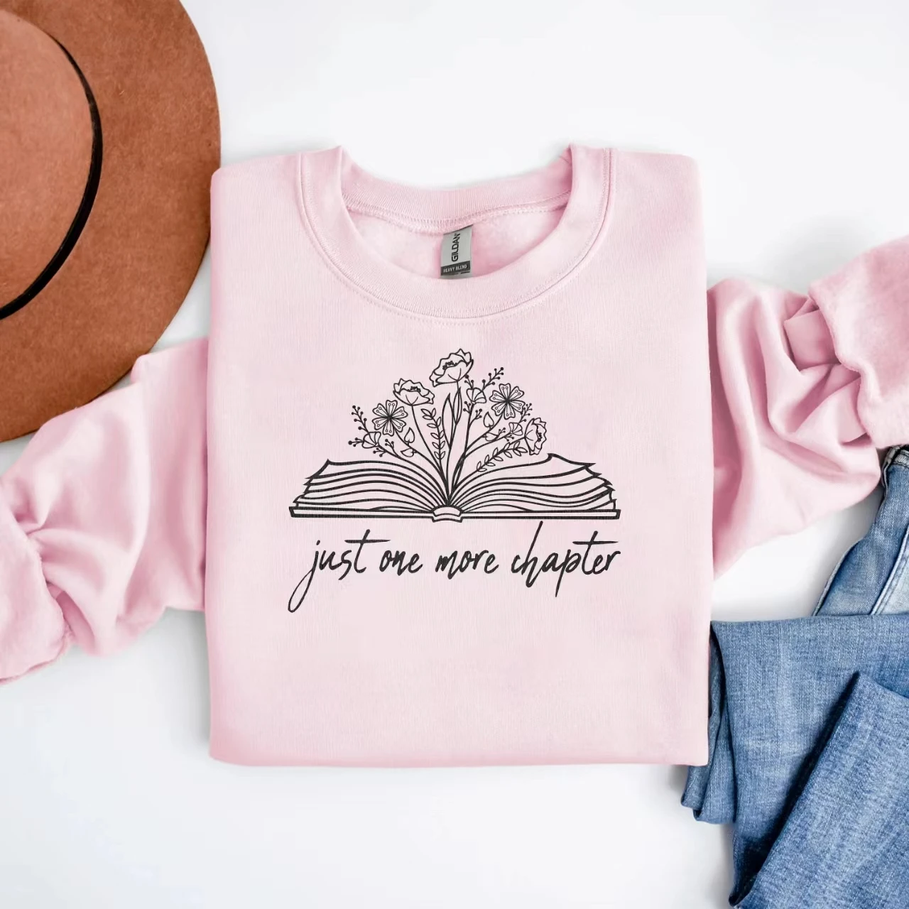 Just One More Chapter Slogan Women Sweatshirt Simple Flowers and Book Print Female Clothes New Trend Librarian Lover Girl Tee