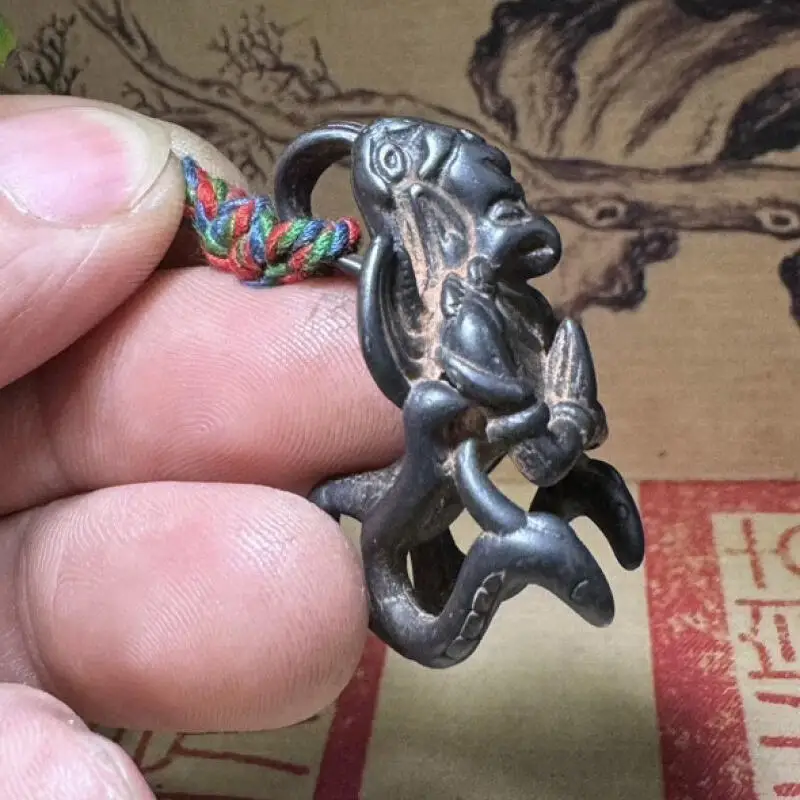 Antique Tiantie Dapeng Bird Hanging Ornament Tibetan Style Retro Golden Winged Bird Talisman Decorative Crafts
