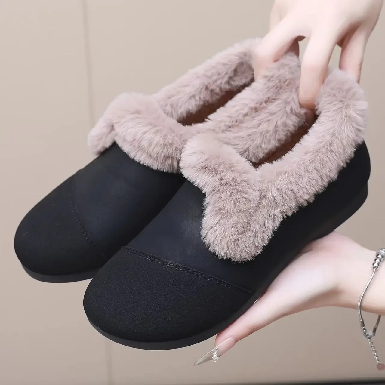 

2024 Winter New Mother Shoes A Slip-on Plus Cashmere Winter Warm Cotton Shoes Non-slip Snow Boots