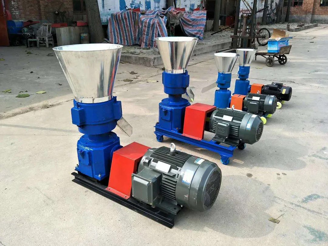 Household Small Feed Pellet Machine 300 Type 400 Type Cattle and Sheep Feed Pellet Machine Flat Mold Breeding Feed Pellet Machin