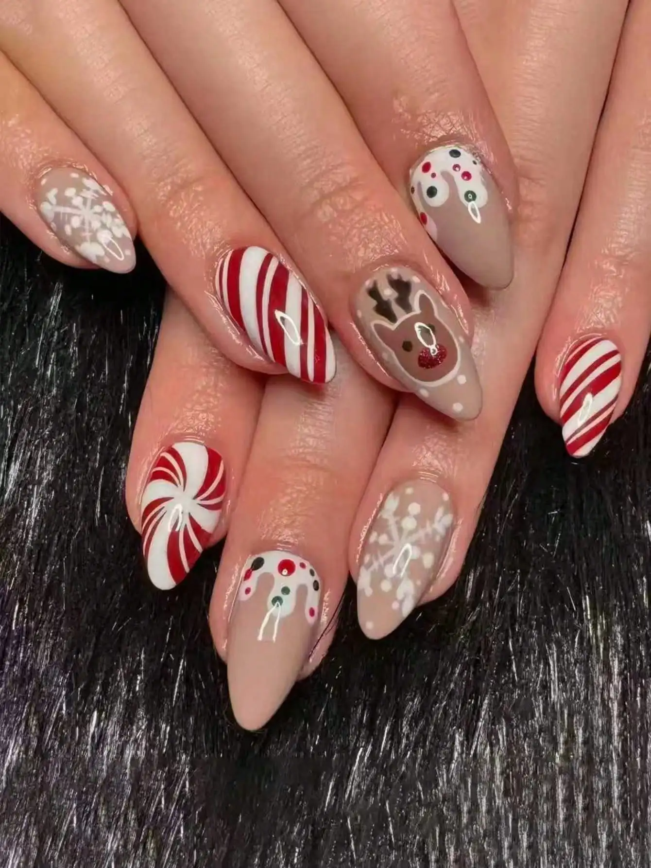 

24pcs Christmas Medium Almond Press On Nails Red French Christmas Day Nails Gingerbread Man