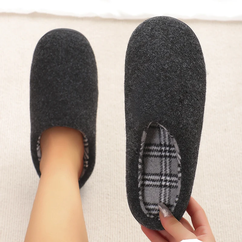 Thick Bottom Indoor Home Plush Slippers Women Winter Warm Closed Toe Cotton Slides Large Size Non-Slip Soft Sole Ladies Shoes