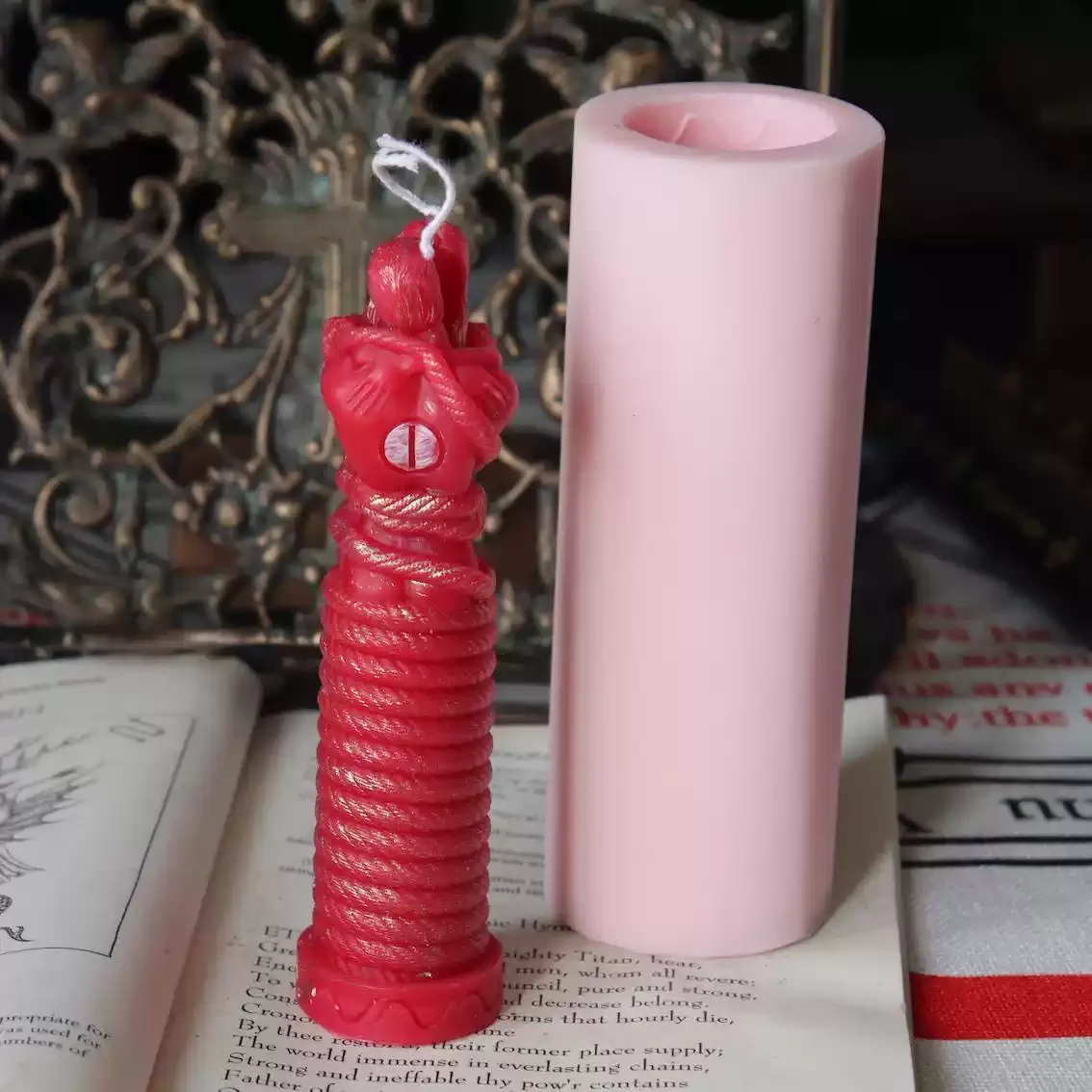 

Romantic Couple Figure for Hand Pouring Wedding Anniversary Gift，Intertwined Hearts Candle Mold