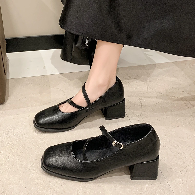 

Весна 2026: Новые французские винтажные туфли Мэри Джейн с квадратным носком, на низком каблуке, с элегантным вырезом