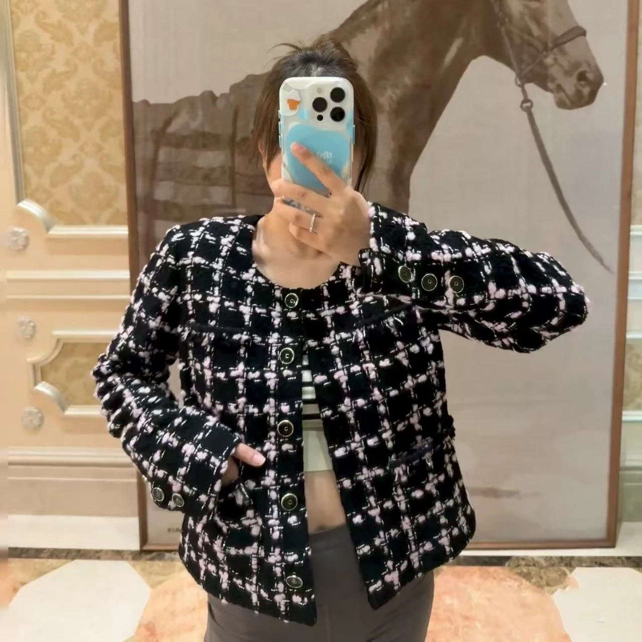 

Осень и зима, новый стиль, плетеное клетчатое шерстяное пальто на пуговицах для мамы + полуюбка + длинная юбка