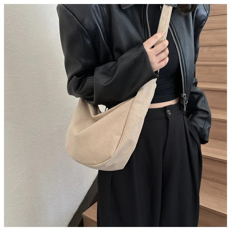 2026 Neue Schultertasche für Damen, Ins-Stil, Japanischer Cord, für Studenten und Pendler, Vielseitige Große Umhängetasche – Detail 3