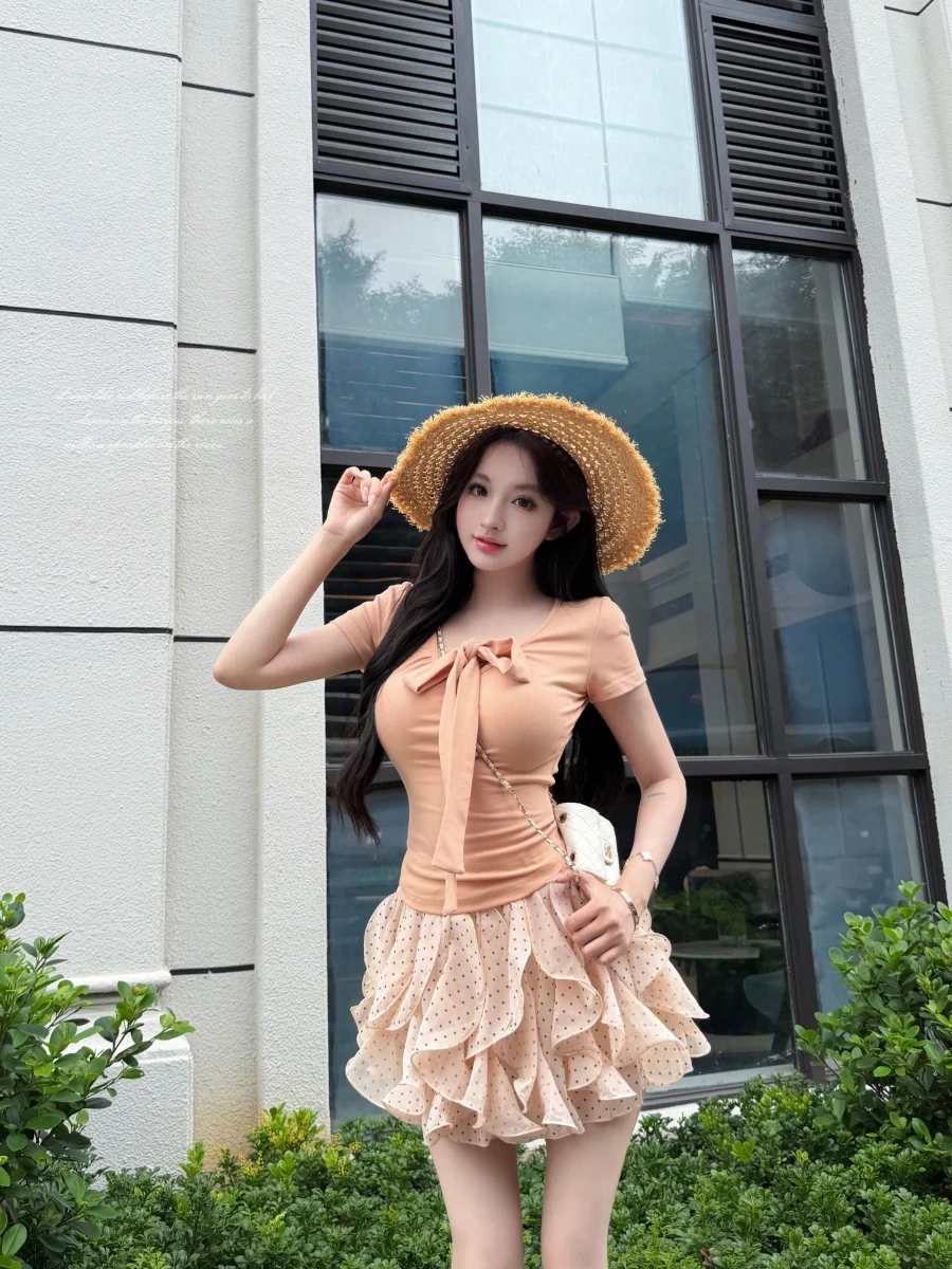 

Summer Slim Fit T-Shirt And Skirt Set with Bow Tie V-Neck Short Sleeve Polka Dot Print Casual Fashion Outfit for Women