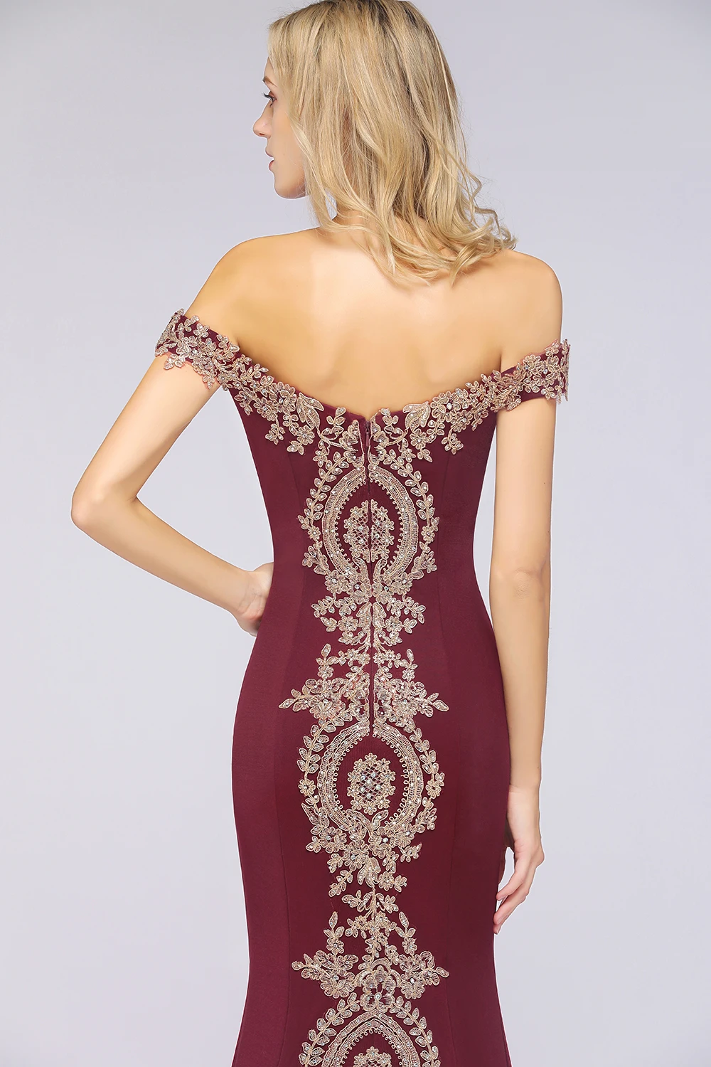 Fashion Mermaid Satin Evening Dresses Burgundy Long Lace Open Back Gold Lace Formal Party Prom Gowns Clothing Vestidos De Festa