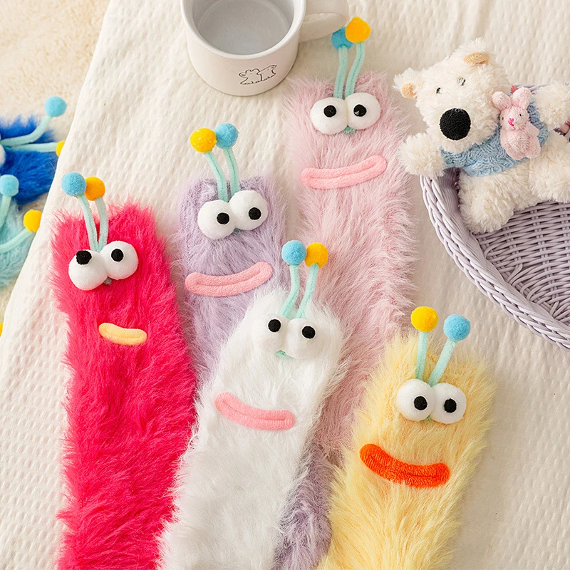 2 أزواج مضحك الوحش الجوارب الشتاء النساء الدافئة المرجان الصوف جوارب يمكن السير بها على الأرض زوجين النوم جورب جوارب غامضة الأخضر عيد الميلاد جوارب #4