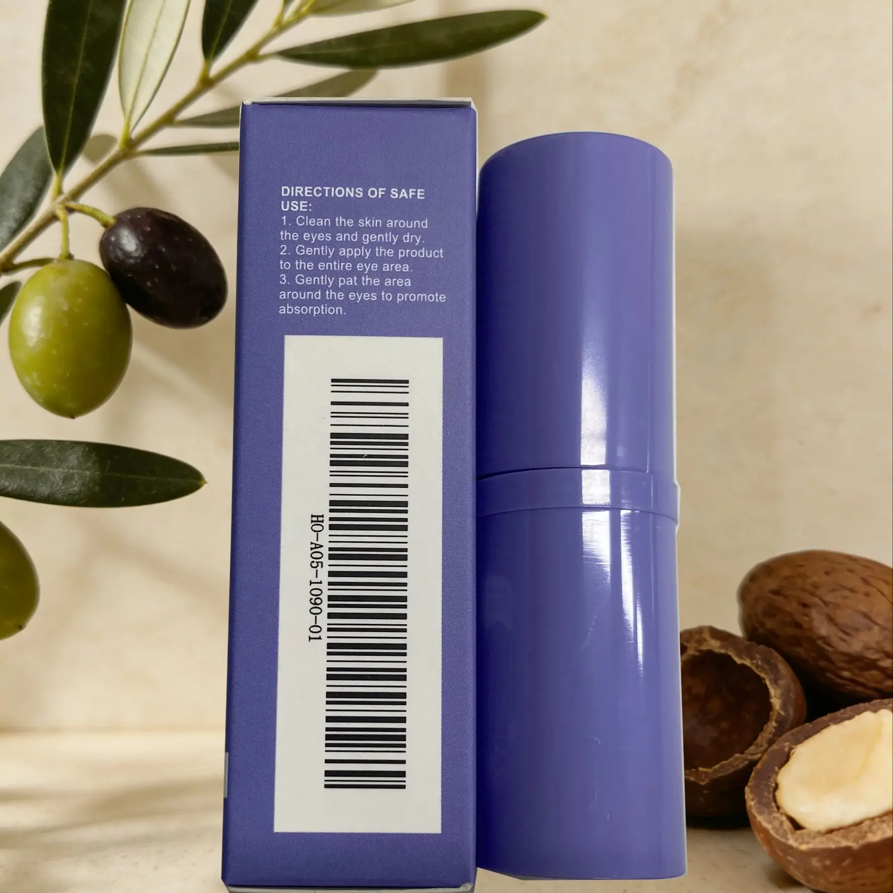 保湿アイクリームスティック、小じわを改善、肌の引き締めトリートメント。 クマやむくみのための保湿アイクリーム。