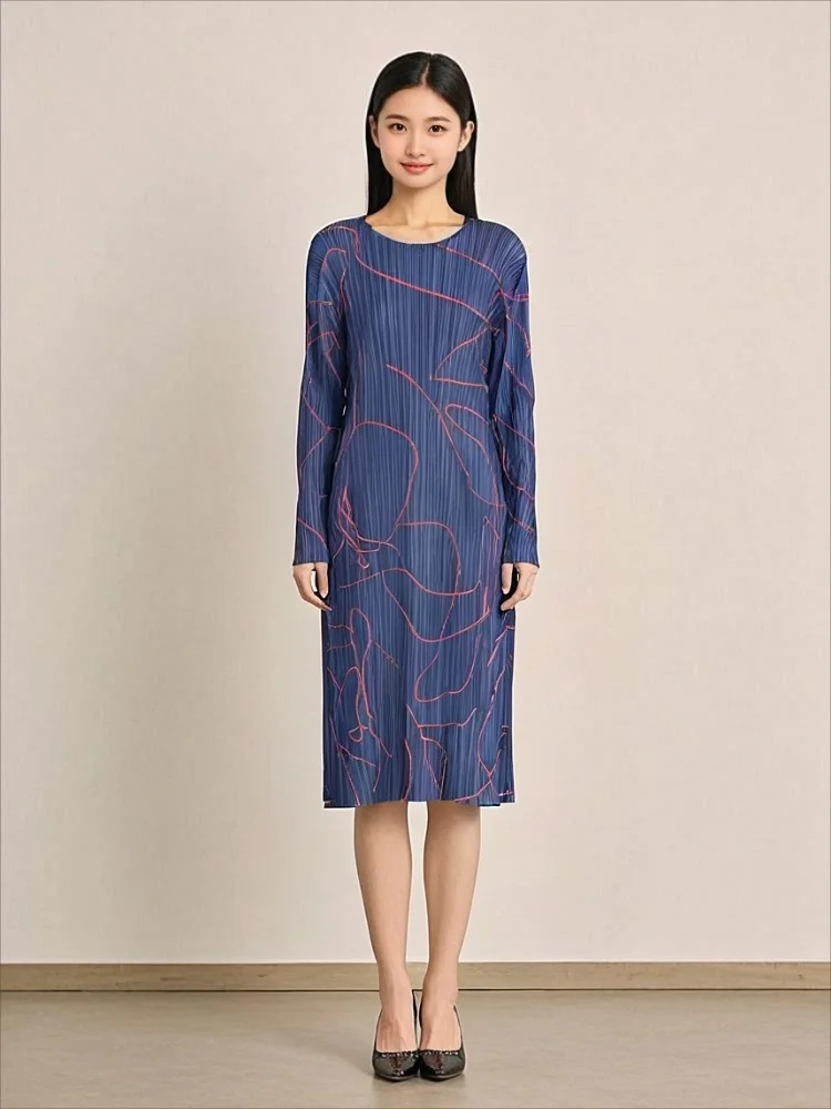 

Miyake Pleated Autumn New Style Simple and Fashionable Printed Round Neck Dress for Women's Casual Long Sleeved Mid Length Skirt