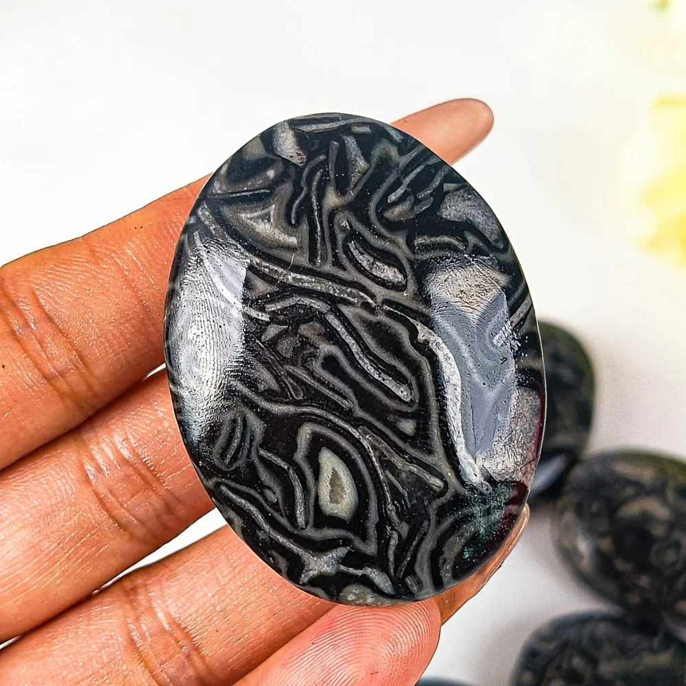 Natural Dragon Patterned Stone Picasso Striped Crystal Palm Ornament, Crystal Stripe Love Texture