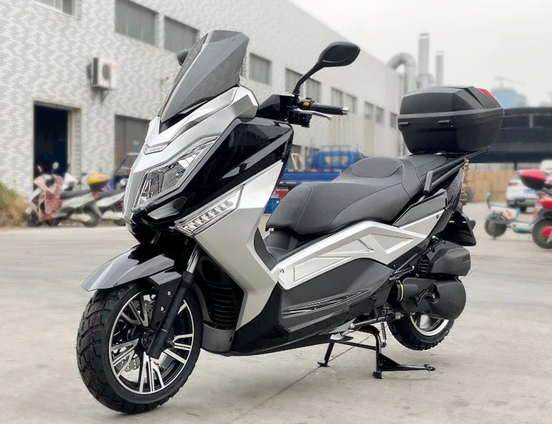 New arrival 3000w /5000w touring electric scooter motorcycle for adult