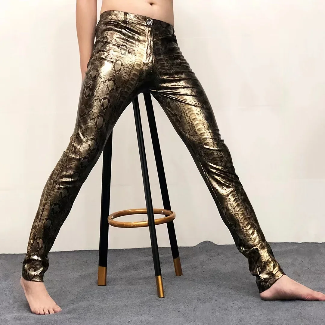 

Sexy Nightclub Streetwear Tight Stretch Trouser Men Costumes Anti-bright PU Pant Gold Silver Snake Pattern Shinny Leather Pants