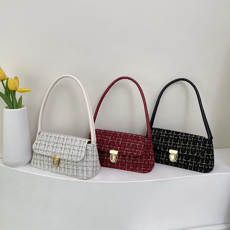 Minimalist Buckle Design Shoulder Bag for Women and Girls Fashion Versatile Daily Handbag