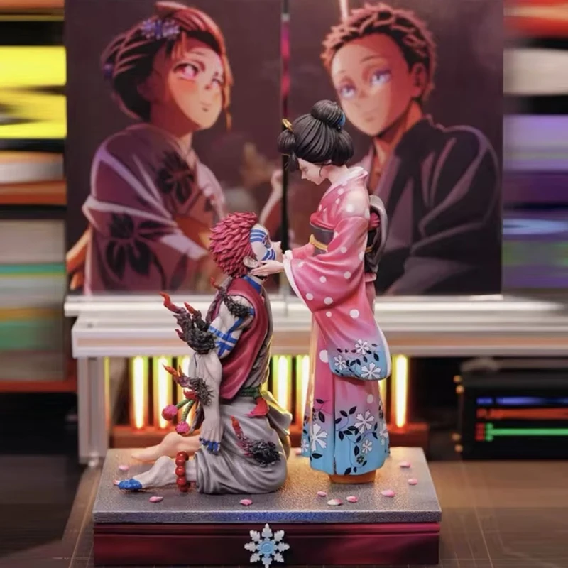 Nieuwe Demon Slayer Anime Figuren Akaza Action Figure Koyuki Beeldje Model Pvc Standbeeld Pop Collectie Decoratie Speelgoed Verjaardagscadeau