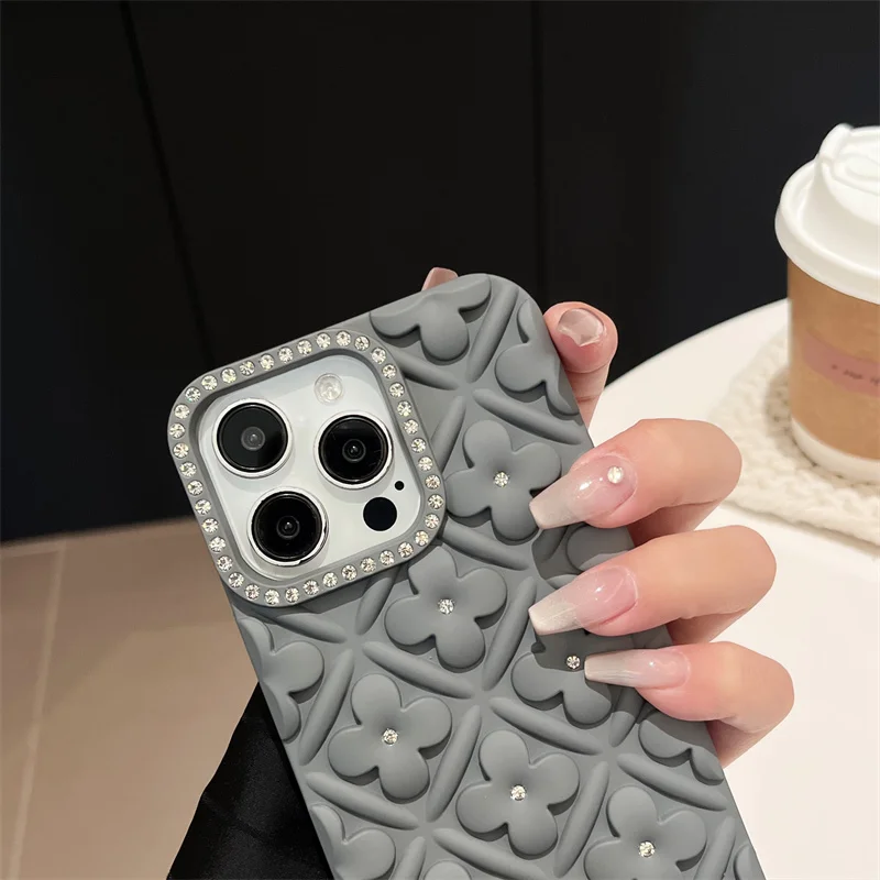 สีสันเรียบง่ายElegant Designสเปรย์น้ํามันสามมิติดอกไม้Dotเจาะเคสโทรศัพท์สําหรับiPhone 11 12 13 14 15 16 Pro Max