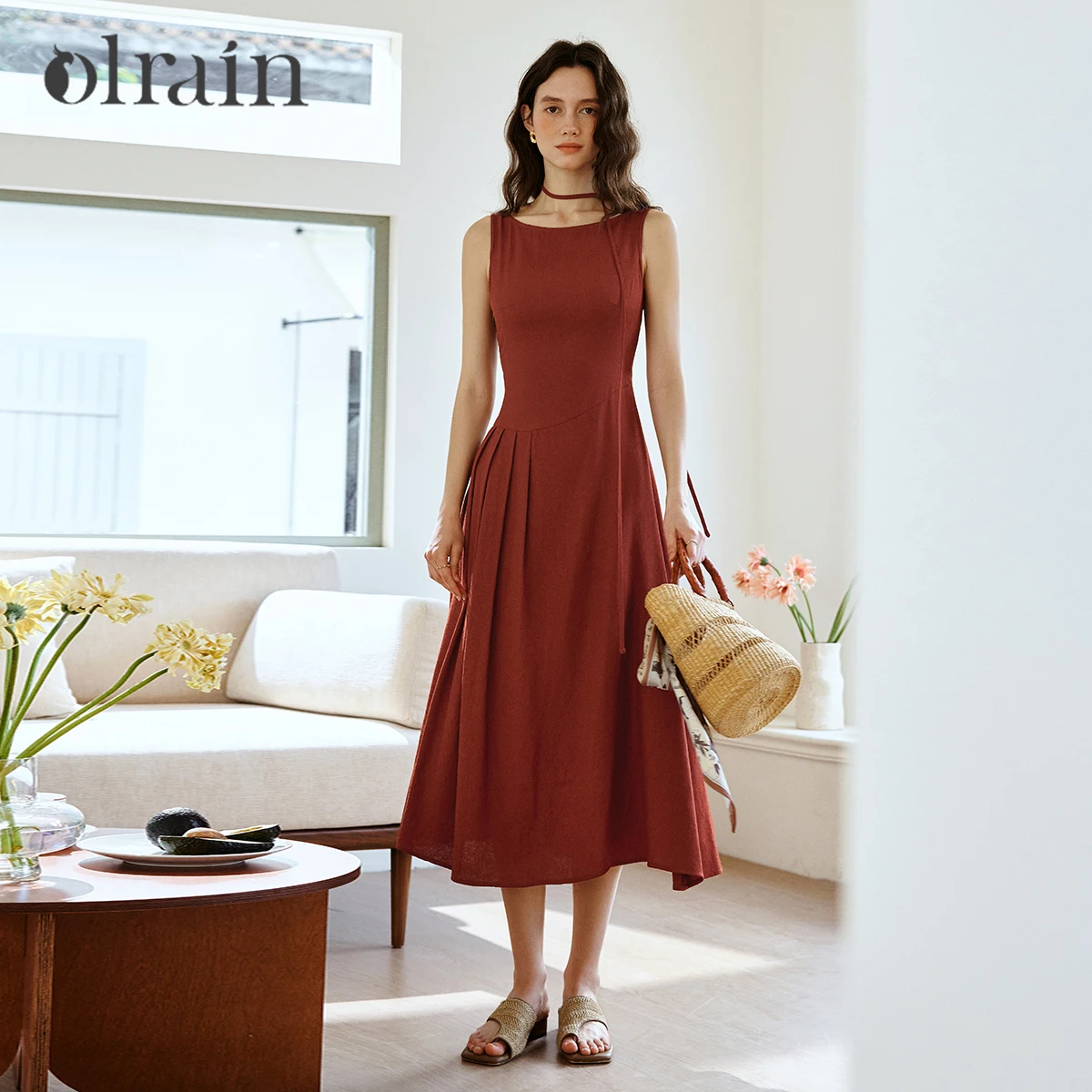 

OLrain Retro Casual Red Irregular Pleated Tank Dress 2026 Summer Crew Neck Slim Waist Commute Sleeveless Long Dress O58XL005205
