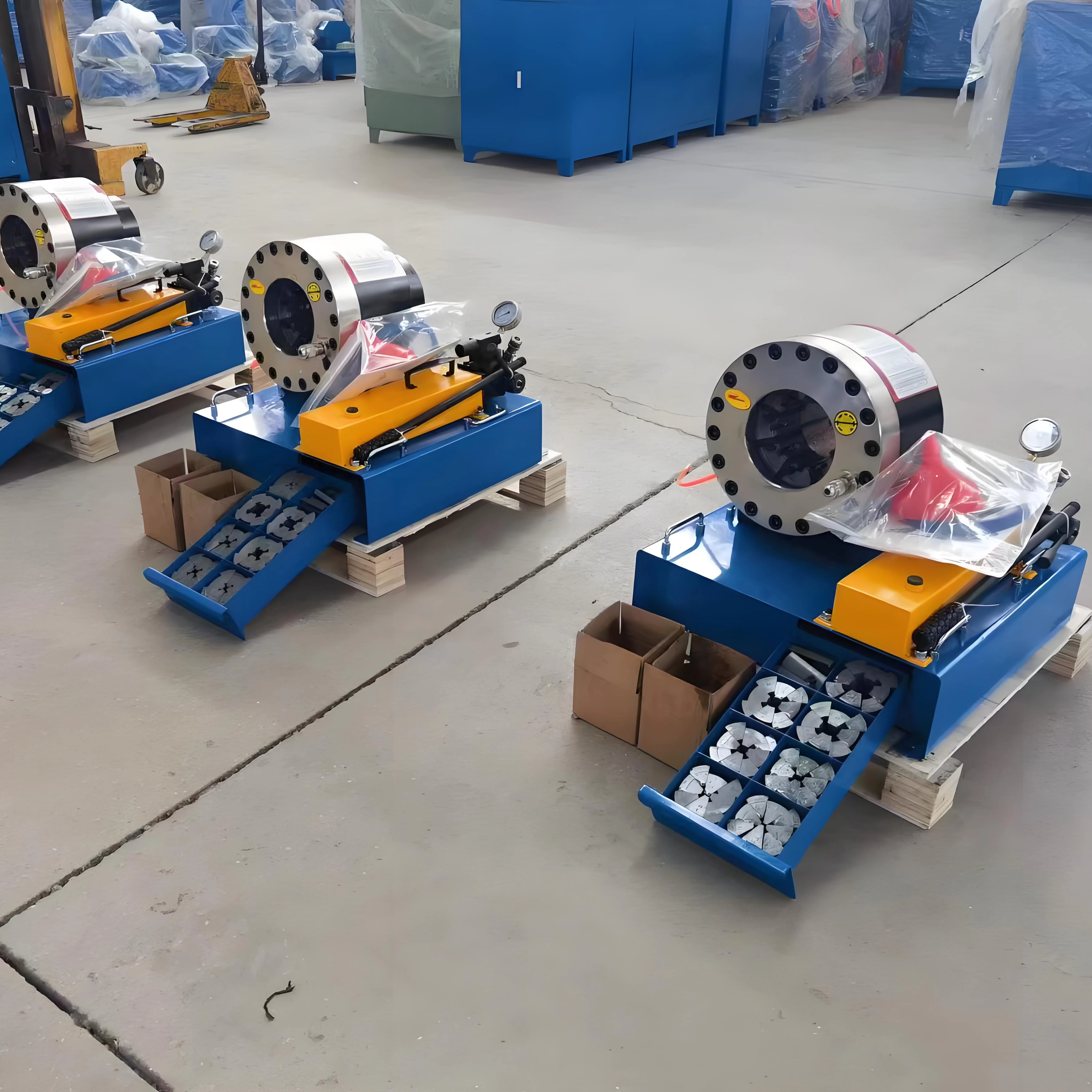 

PM16MAX Профессиональный щипцы для гидравлических шлангов, сертификация ISO9001, емкость 198 кг, диапазон 1/4 "-2", 6-61 мм, двигатель шестеренного насоса