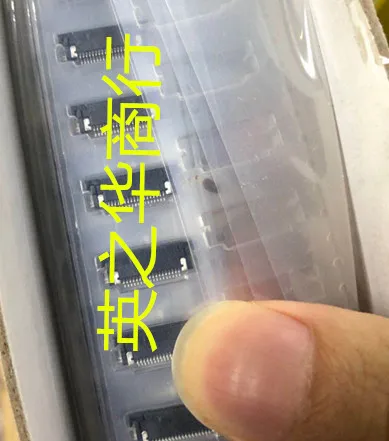 

30pcs original new SFV18R-2STE1HLF 18pin 0.5mm spacing is connected to FPC connector