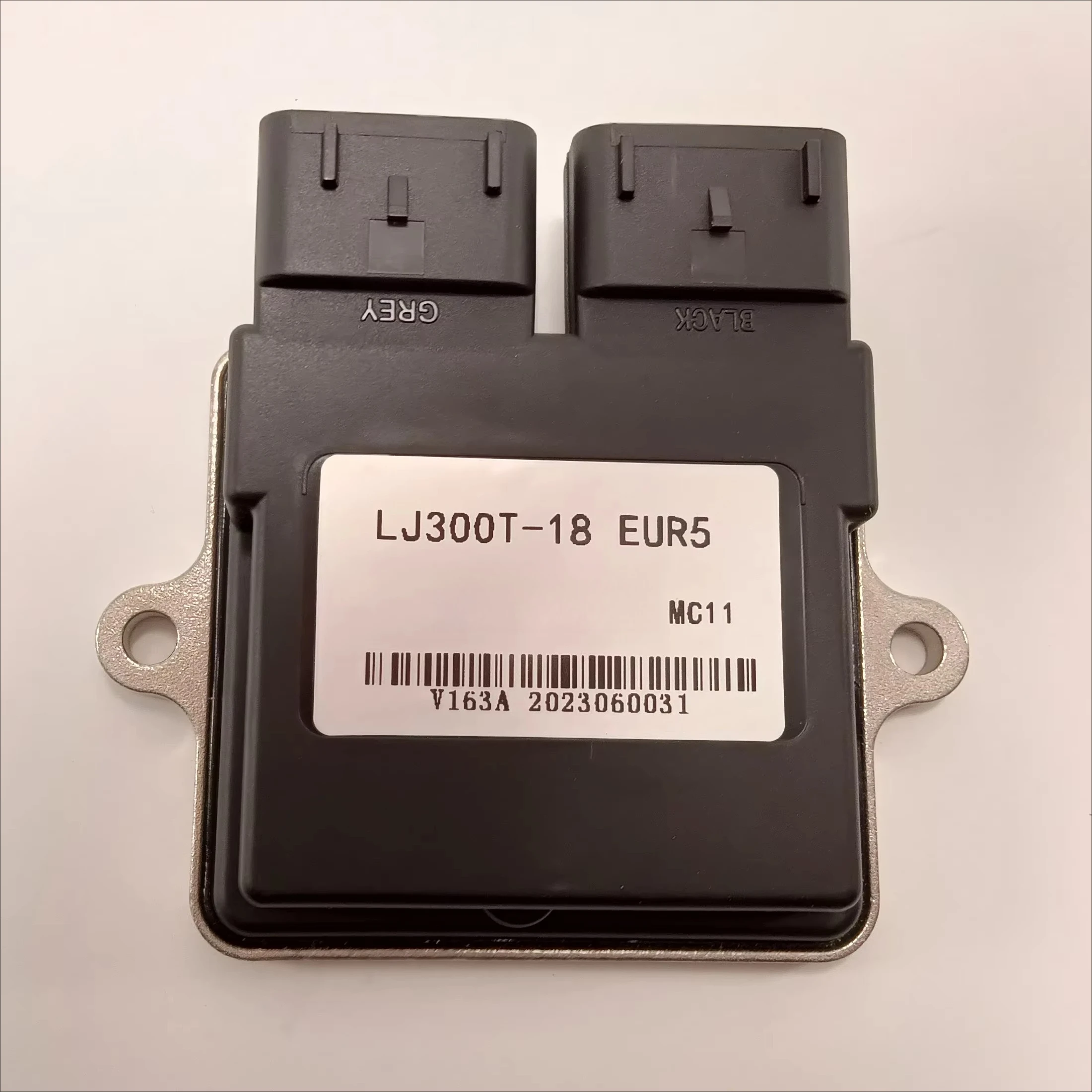 

Original Motorcycle ECU LJ300T-18 EUR5 Electronic Control Unit Motorcycle ECU Unit