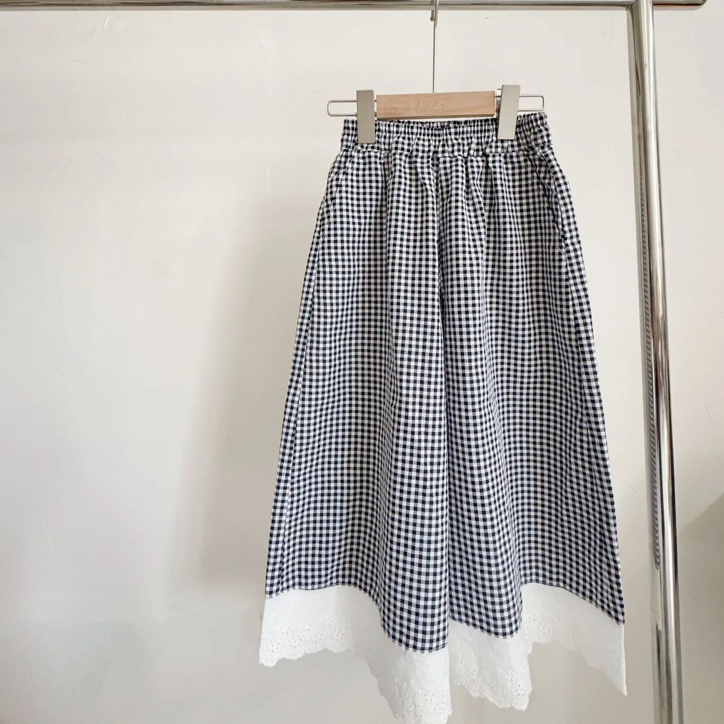 

Girls 2026 Summer New Plaid Korean Retro Elastic Waist Wide Leg Pants with Lace Plaid Skirt Pants for Girls