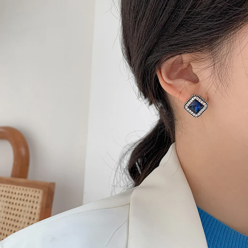 Blue Square Stud Earrings for Women Rhinestone Side Rhombus Small Earrings Korean Fashion Girls Ear Jewelry Party Gifts