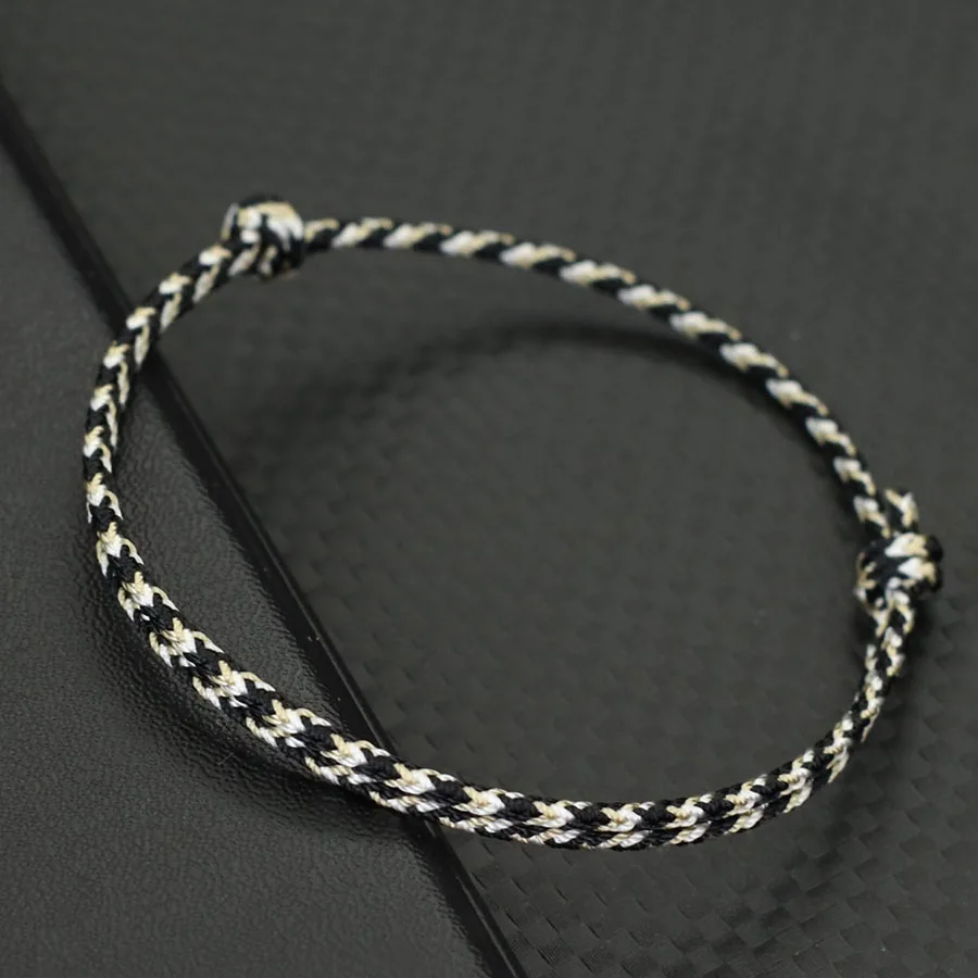 Handgewebtes ethnisches buntes Seilarmband, Unisex, einfacher Knoten, verschiebbar, verstellbar, zweilagiges Fadenarmband, Outdoor-Mutter-Geschenkschmuck