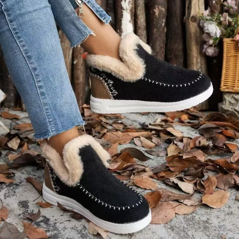 Winter New Oversized 36-44 Warm and Plush Snow Boots, Flat Bottomed Women's Cotton Shoes, Suede Short Tube Couple Shoes