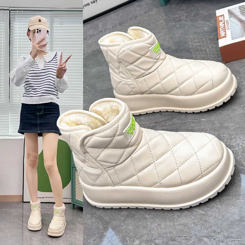 

2024 Winter New Women's Shoes Short Snow Boots Warm Cotton Shoes Plus Velvet Thick Soled Women's Boots Sneakers