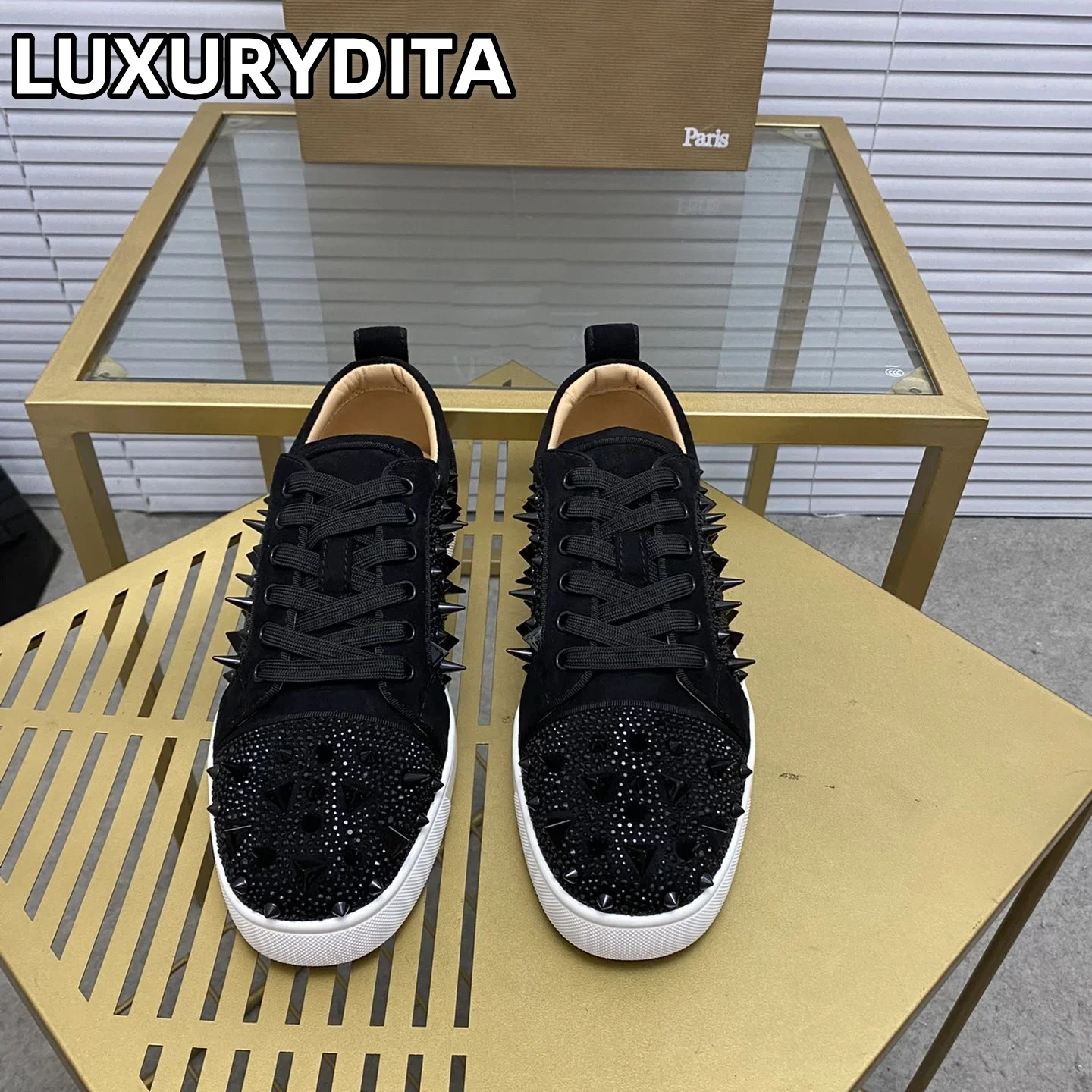 

Top Quality Womens Trendy Casual Tennis Shoes Luxury Mens Real Leather Sneakers 35-48 Designr Rivet Red Sole Lovers Shoes M0071