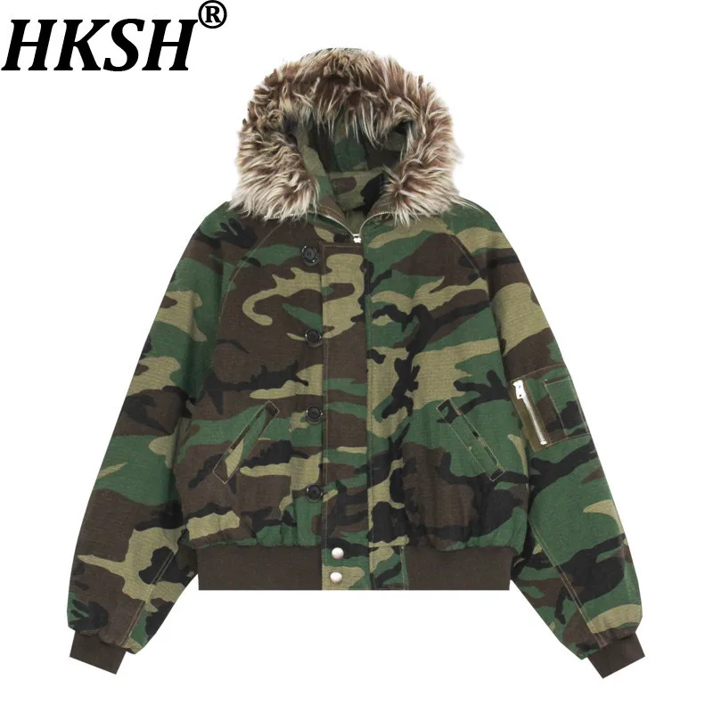 

HKSH осень-зима, новое мужское пальто в американском стиле, уличная мода, камуфляжный дизайн, теплое стеганое пальто с меховым воротником и капюшоном HK14533