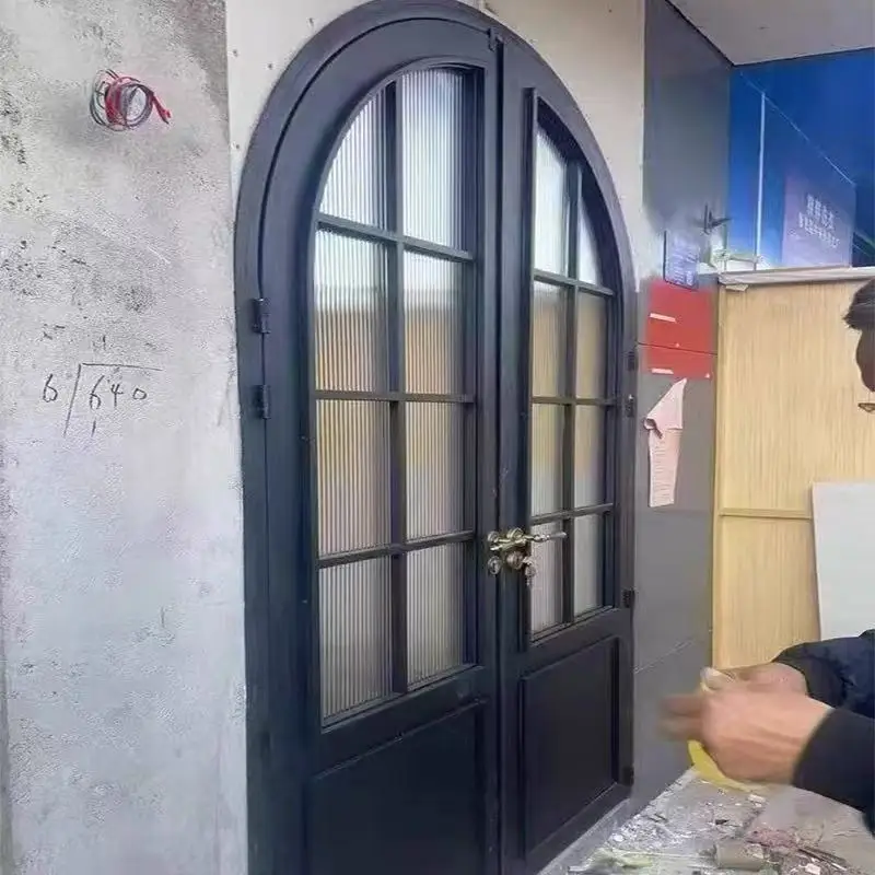 

French retro store, glass door, simple modern Internet celebrity clothing, coffee bar door, arched double door