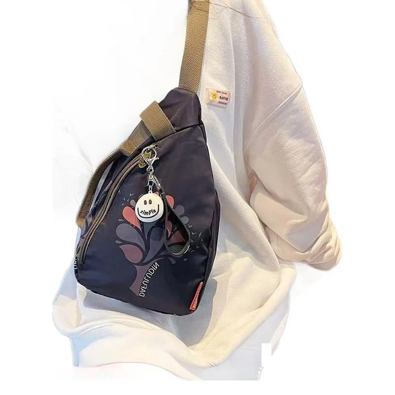 Sac de poitrine à bandoulière pour femmes, à la mode et décontracté, polyvalent pour les voyages et les voyages d'affaires, sac de rangement de documents antivol