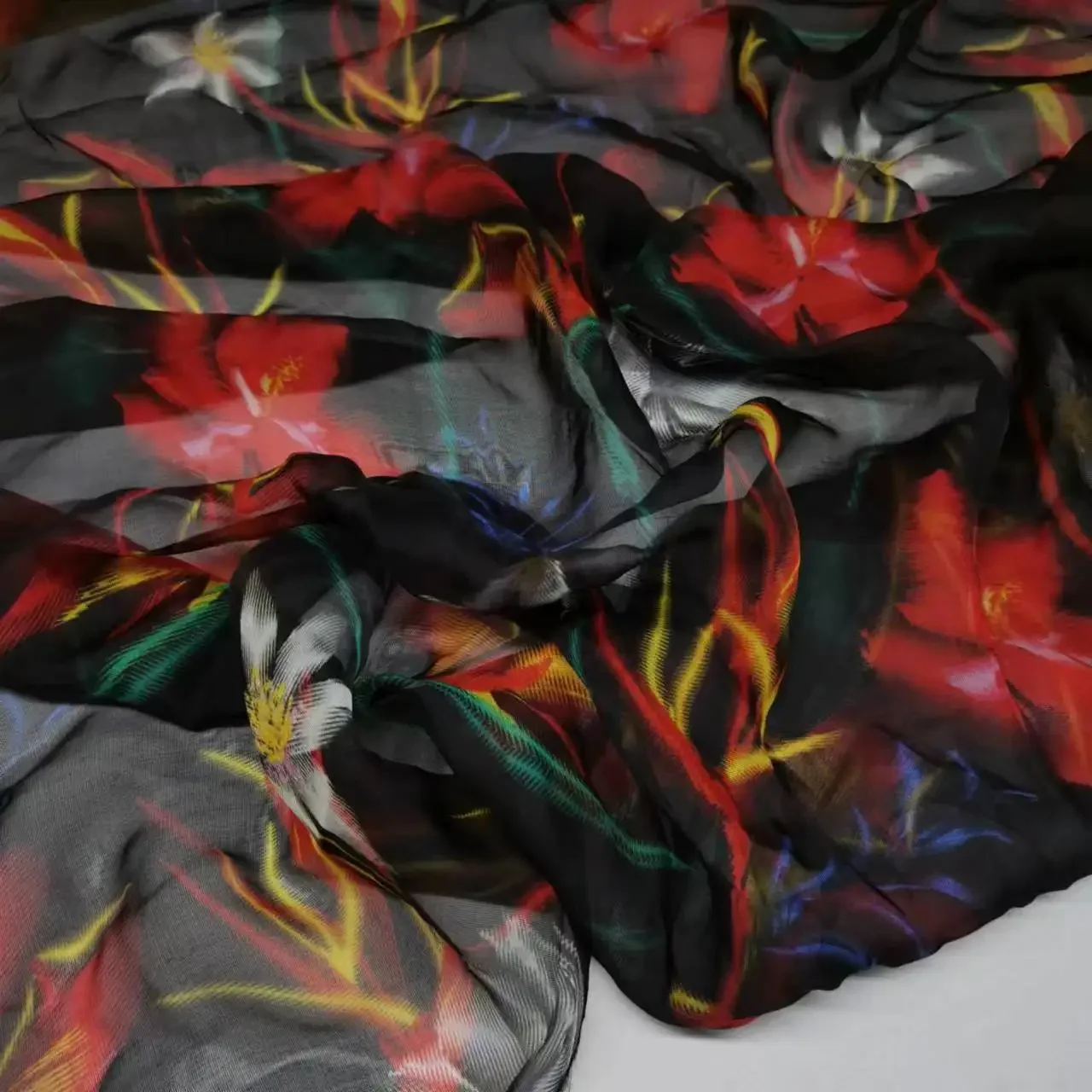 On Sale Flower Silk Georgette Chiffon Printed 6 Momme Qualified 100% Silk Breathable Fabric