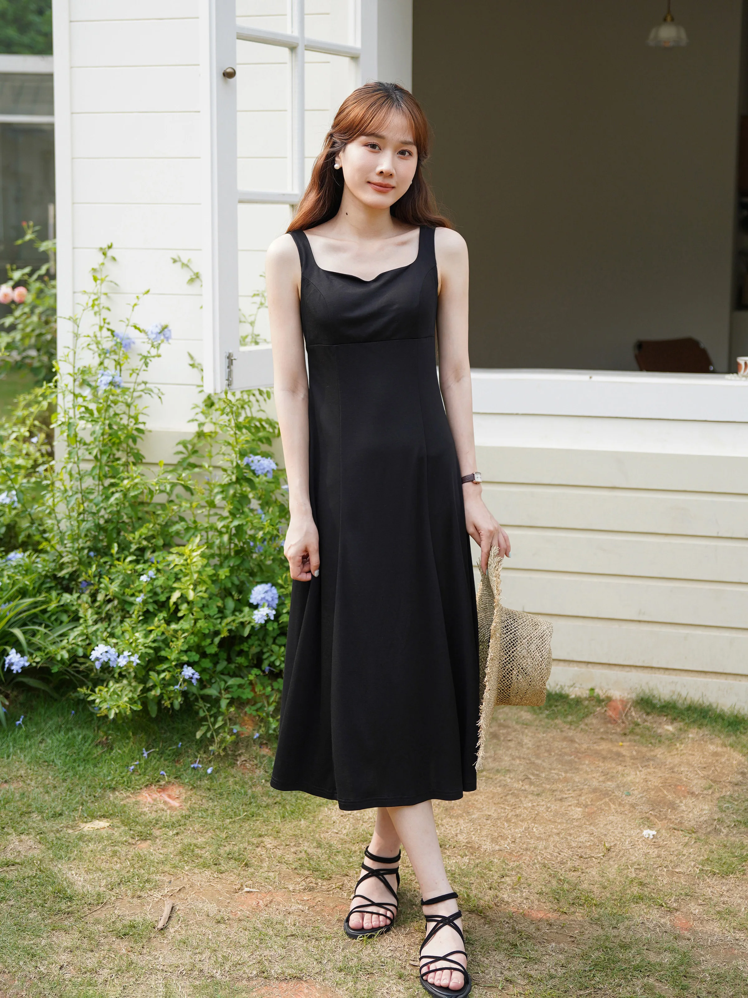Elegant Sleeveless Dress Women Summer Heart Neck Backless Fit A-Line Midi Sundress Stretchy Hepburn Spaghetti Strap Party Outfit