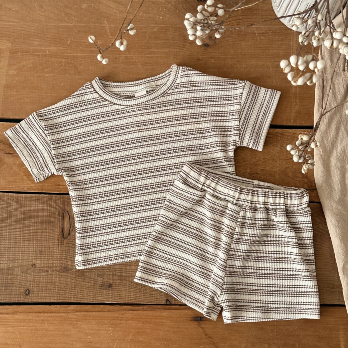 conjunto-de-roupas-de-verao-para-bebes-camiseta-listrada-e-shorts-2-pecas-estilo-casual-para-meninos-e-meninas-de-0-a-3-anos-roupa-estilosa