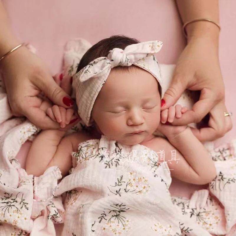 Newborn Photography Props Girls Florals Ruffles Posing Pilllow Wrap with Bow-knot Headband 3pcs Set Ins Props for Photoshoot