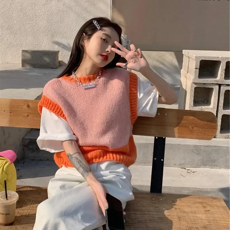 Graphic Cute Striped Knit Tops for Woman Vest Kawaii Women's Sweater Round O Neck Modern Cashmere Sale 2024 New Collection Warm